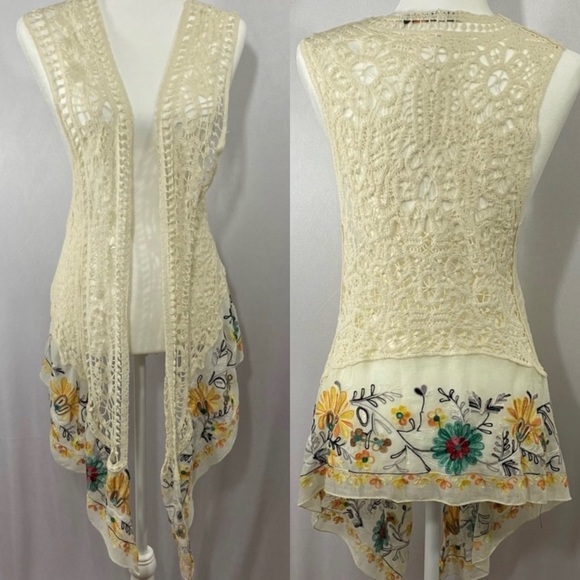 ORIGAMI by Vivien Tops - Origami by Vivien 100% Cotton Crochet Embroidered Lightweight Cardigan Size M